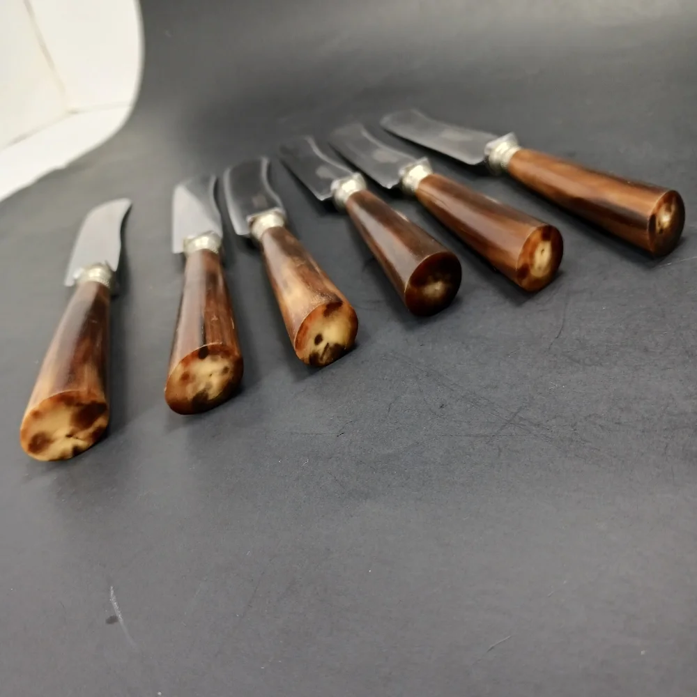 6 Vintage Dutch Antler/Horn Handle Sharp DINNER KNIVES EUC